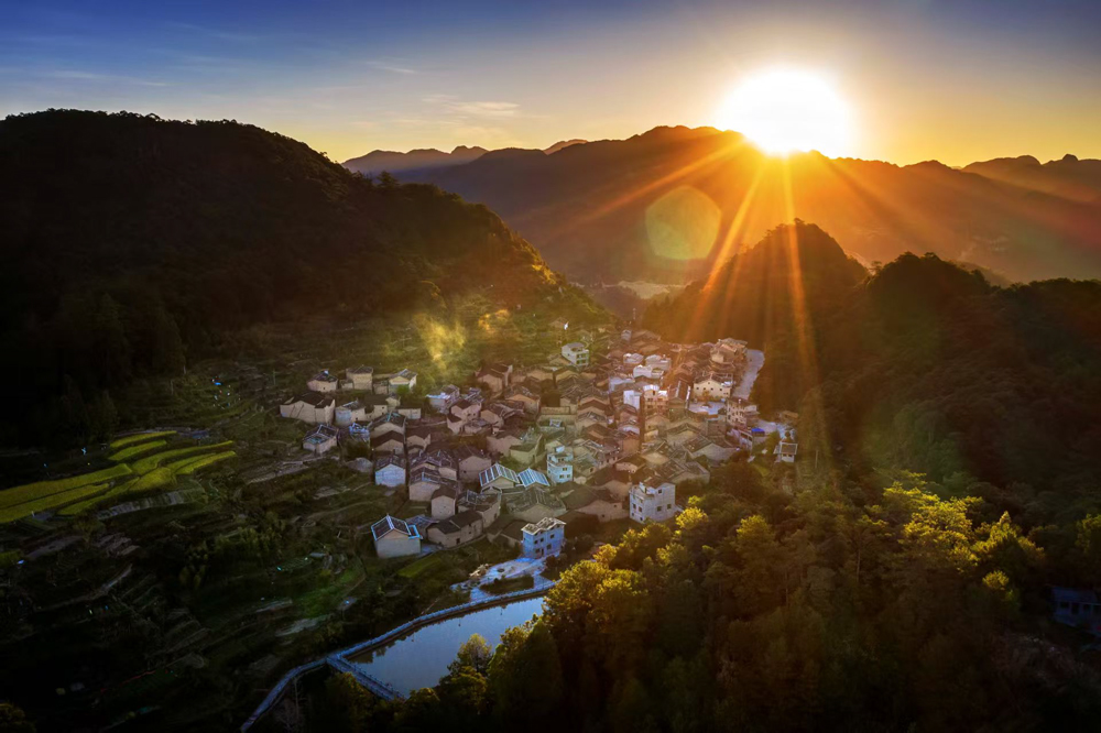 陈峭古村1.jpg